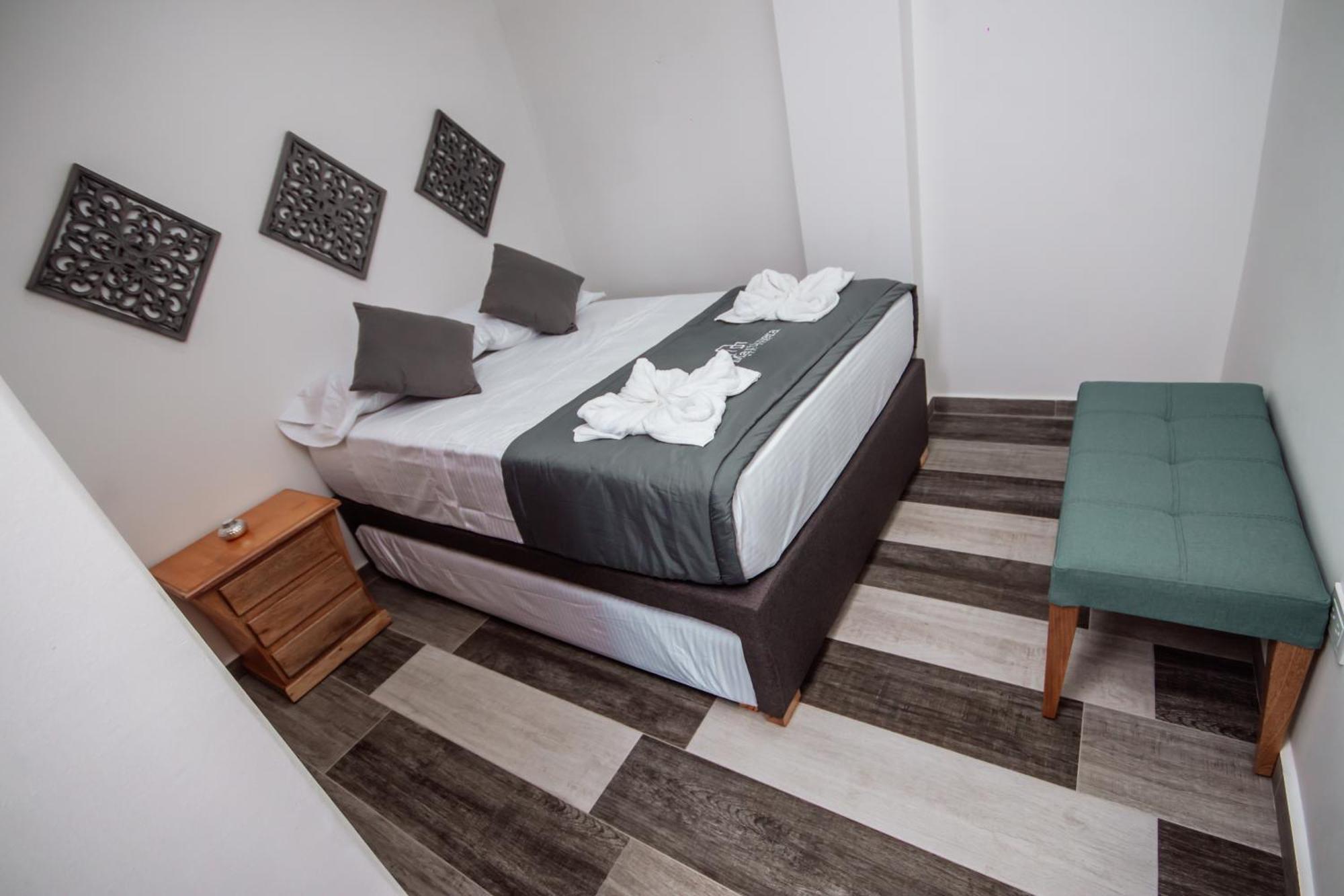 Las Palmas Apartamentos Guatapé 外观 照片